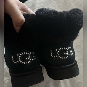 Ugg Short Bling Black women Size 6
